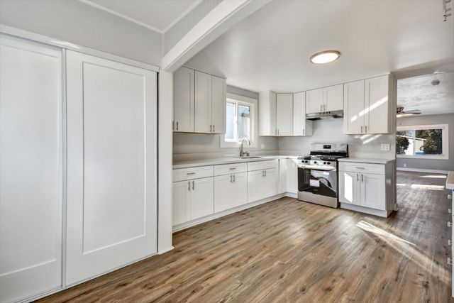 367 College Street, Hollister, CA 95023