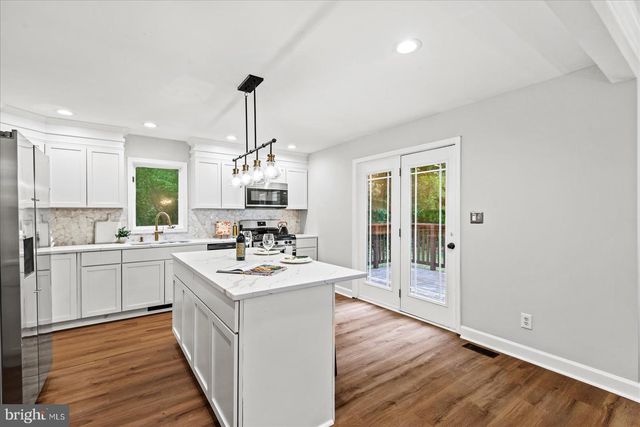 370 LAND OR DR, Ruther Glen, VA 22546