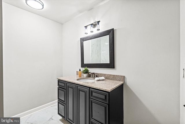 370 LAND OR DR, Ruther Glen, VA 22546