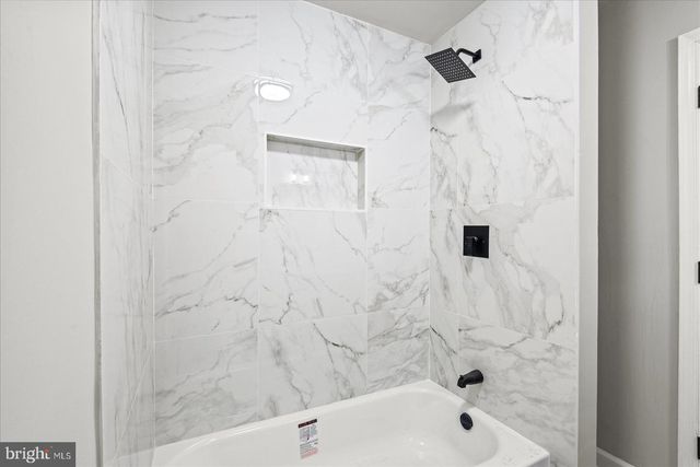 370 LAND OR DR, Ruther Glen, VA 22546