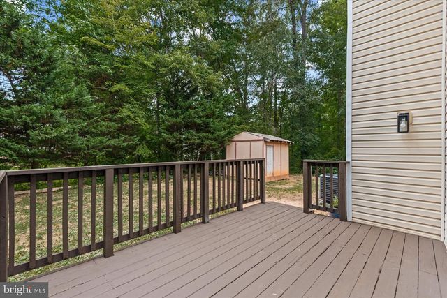 370 LAND OR DR, Ruther Glen, VA 22546