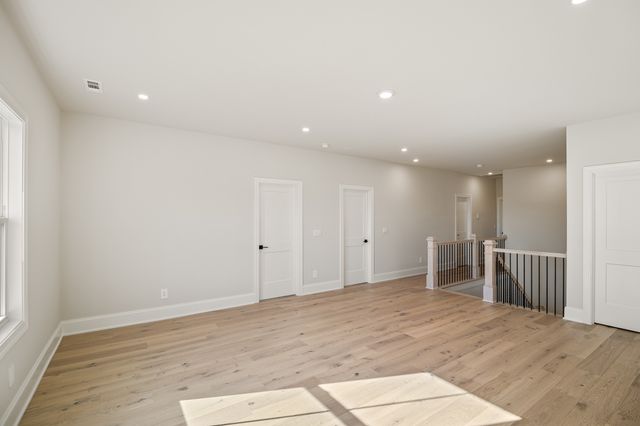 1420 Round Hill Lane, Spring Hill, TN 37174