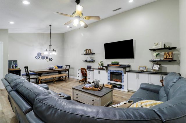 1228 NW Sun Terrace D, Port St. Lucie, FL 34986