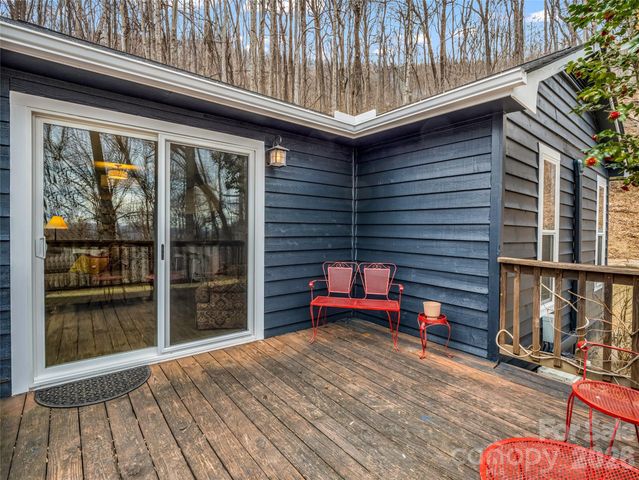 1586 Skyuka Mountain Road, Columbus, NC 28722