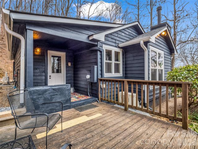 1586 Skyuka Mountain Road, Columbus, NC 28722