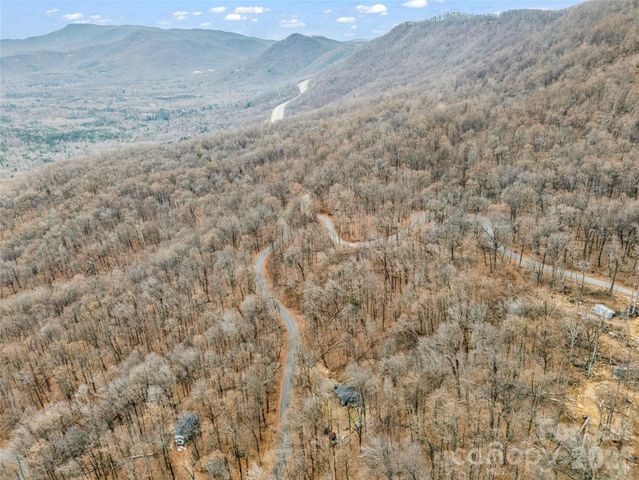 1586 Skyuka Mountain Road, Columbus, NC 28722