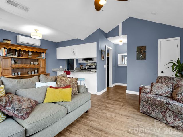 1586 Skyuka Mountain Road, Columbus, NC 28722