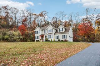 11 Betony Ct, Fredon Twp., NJ 07860