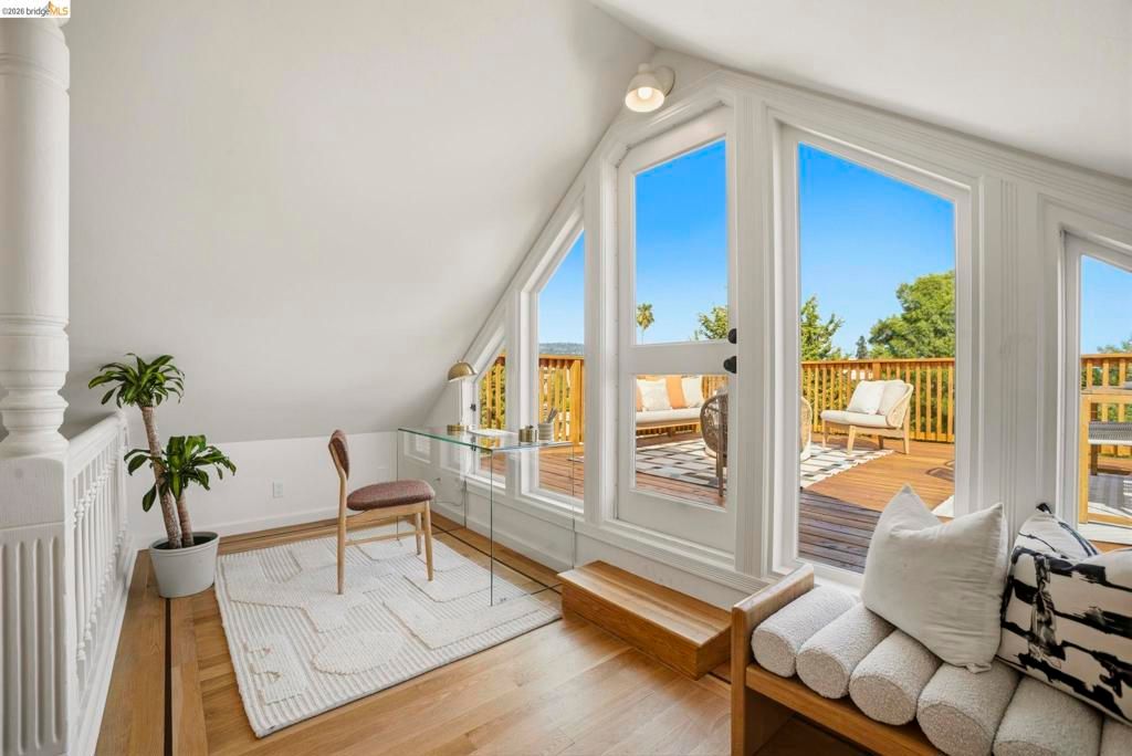Image 59 of property listing at 550 Vernon St, Oakland, CA 94610