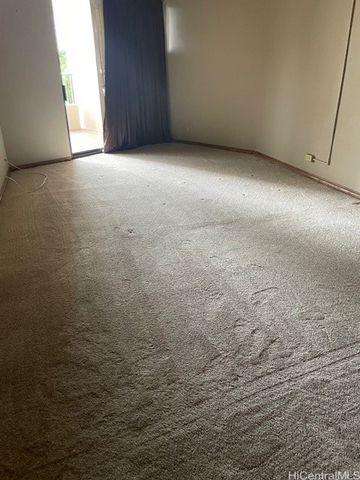 555 Hahaione Street 6D, Honolulu, HI 96825