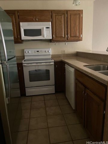 555 Hahaione Street 6D, Honolulu, HI 96825