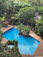 555 Hahaione Street 6D, Honolulu, HI 96825