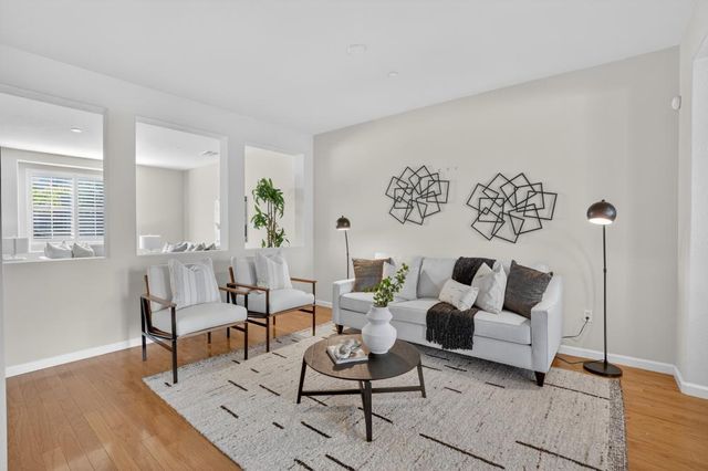 3033 Parkham Dr, Roseville, CA 95747