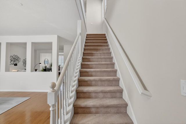 3033 Parkham Dr, Roseville, CA 95747