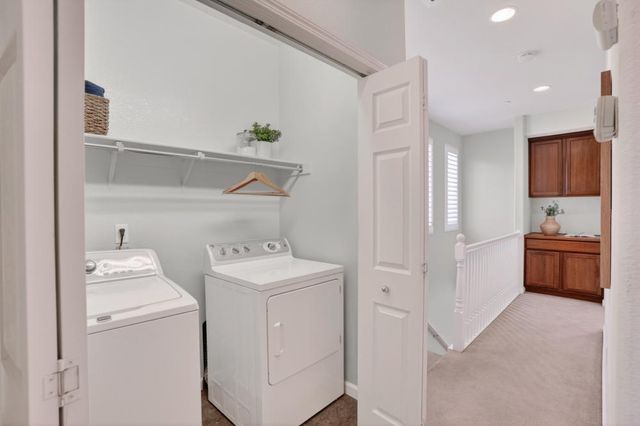 3033 Parkham Dr, Roseville, CA 95747