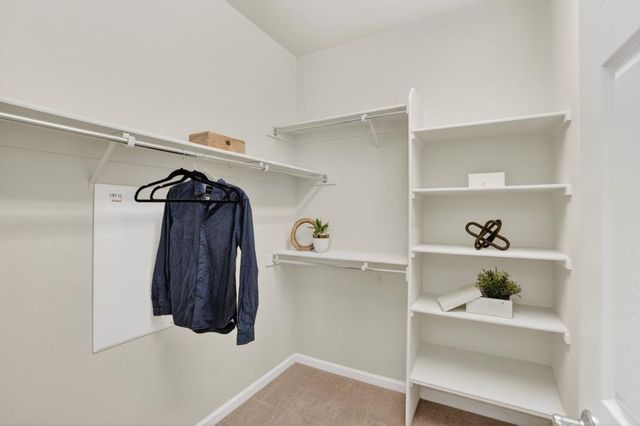 3033 Parkham Dr, Roseville, CA 95747