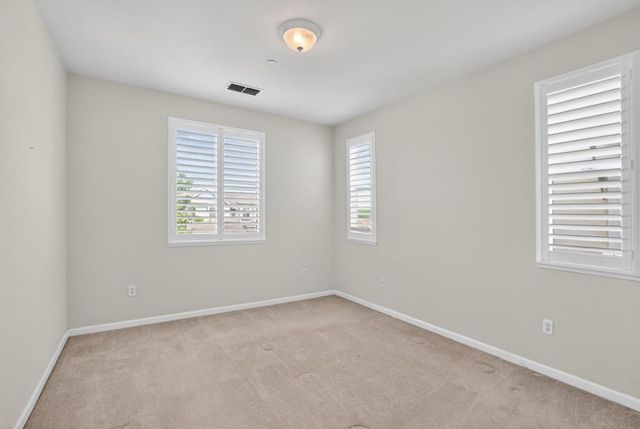 3033 Parkham Dr, Roseville, CA 95747