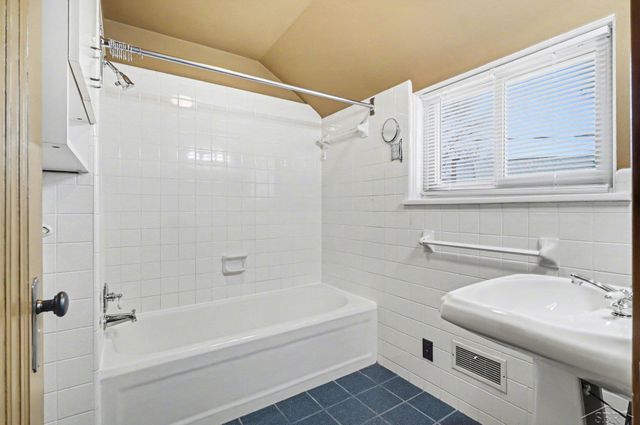 2319 Delaware Boulevard, Saginaw, MI 48602