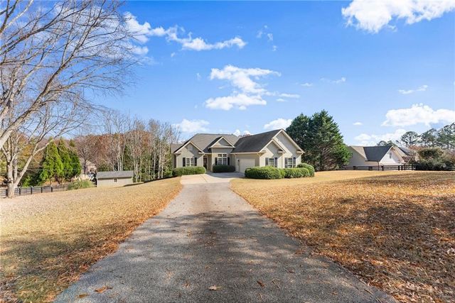 1805 N Clement Road, Cumming, GA 30041