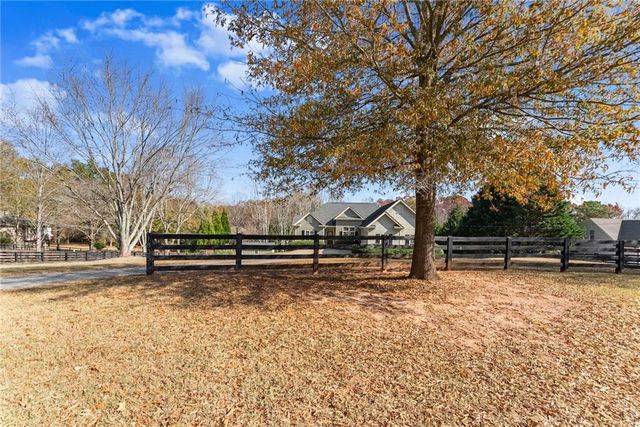 1805 N Clement Road, Cumming, GA 30041