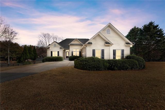 1805 N Clement Road, Cumming, GA 30041