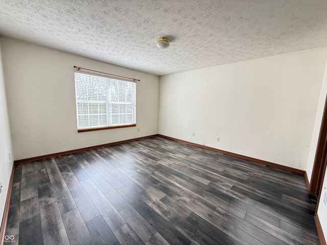 1411 Mimosa Court, Greenfield, IN 46140