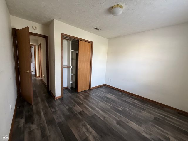 1411 Mimosa Court, Greenfield, IN 46140