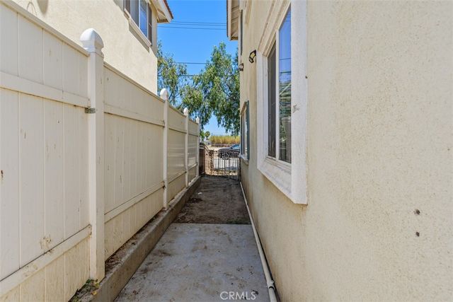 10104 Gould Street, Riverside, CA 92503