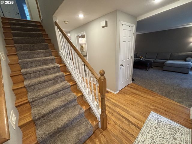 11411 Nw 8TH Ct, Vancouver, WA 98685