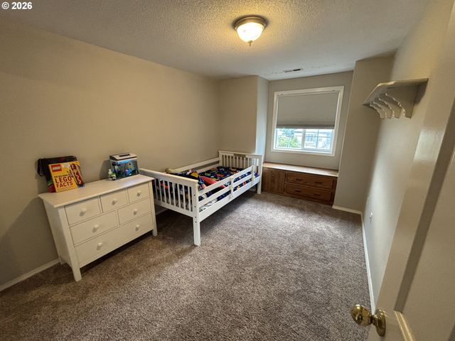 11411 Nw 8TH Ct, Vancouver, WA 98685