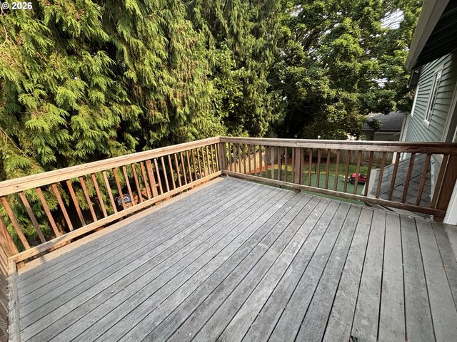 11411 Nw 8TH Ct, Vancouver, WA 98685