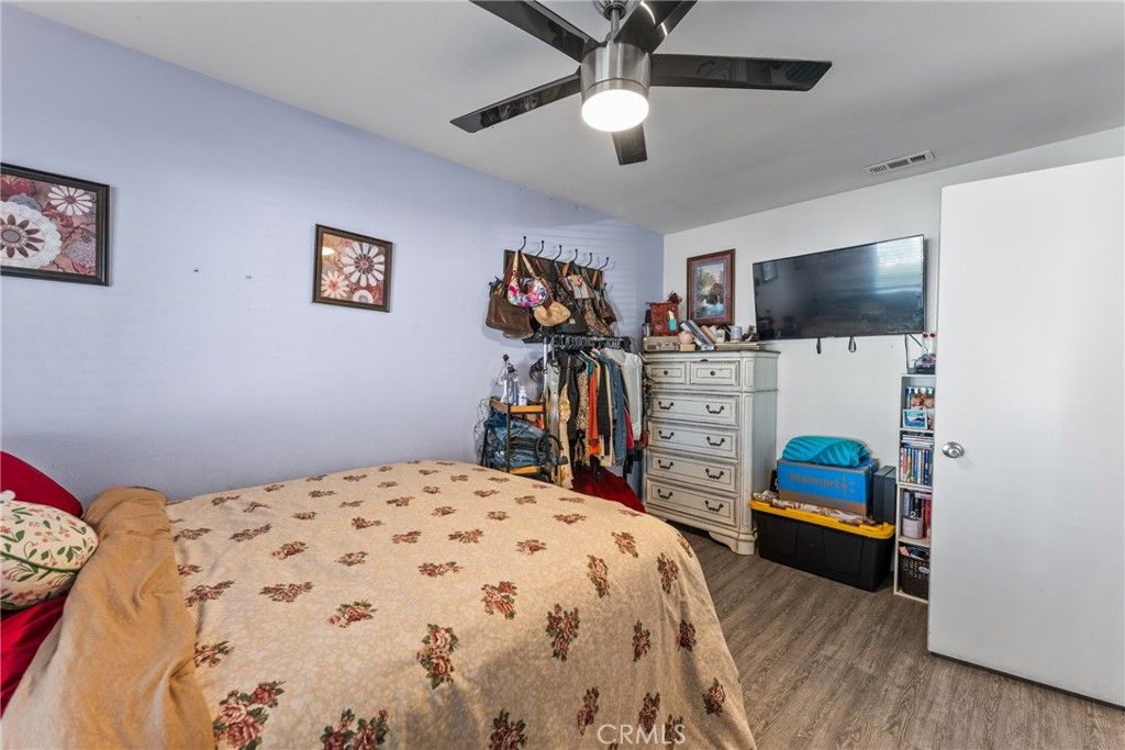 Image 25 of property listing at 1855 Riverside 195, Ontario, CA 91761