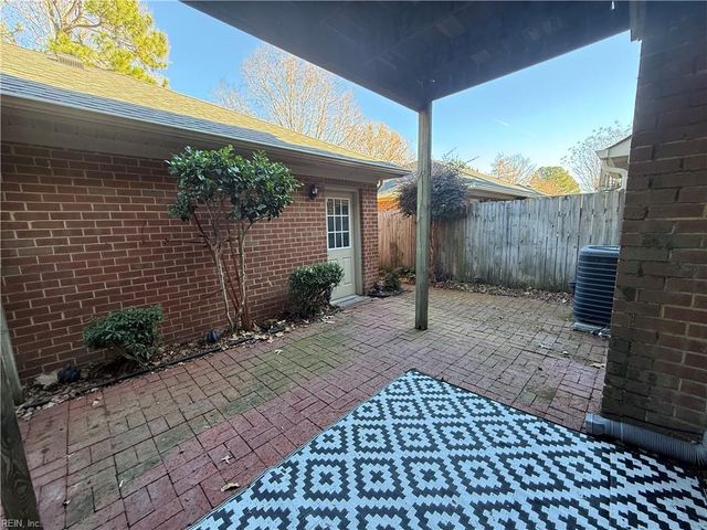 1034 Colonial Meadows WAY, Virginia Beach, VA 23454