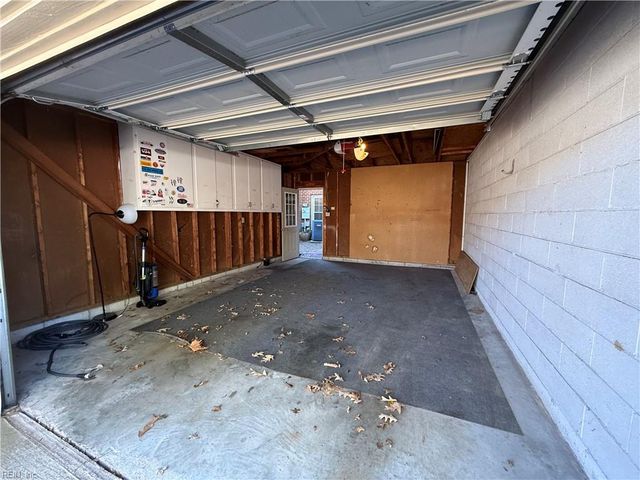 1034 Colonial Meadows WAY, Virginia Beach, VA 23454