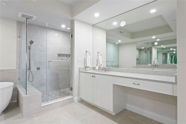 755 COLLANY ROAD 401, Tierra Verde, FL 33715