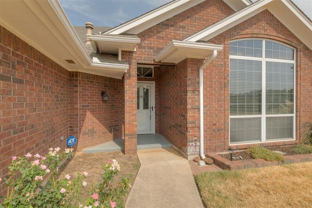 10013 Forest Lane, Midwest City, OK 73130