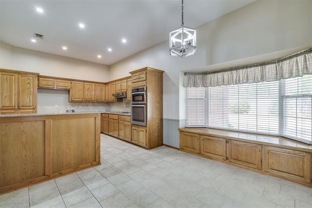 10013 Forest Lane, Midwest City, OK 73130
