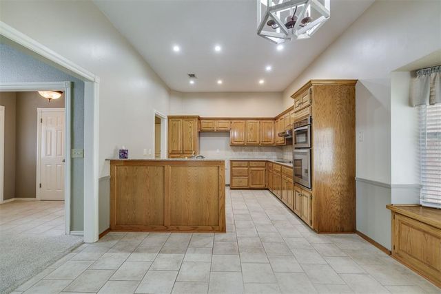 10013 Forest Lane, Midwest City, OK 73130