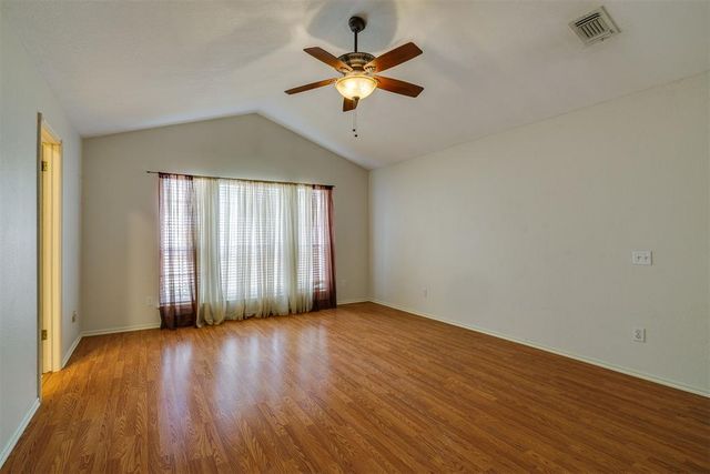 10013 Forest Lane, Midwest City, OK 73130