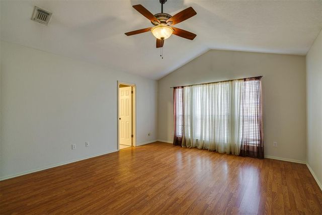 10013 Forest Lane, Midwest City, OK 73130