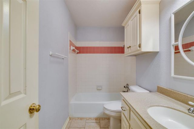 10013 Forest Lane, Midwest City, OK 73130