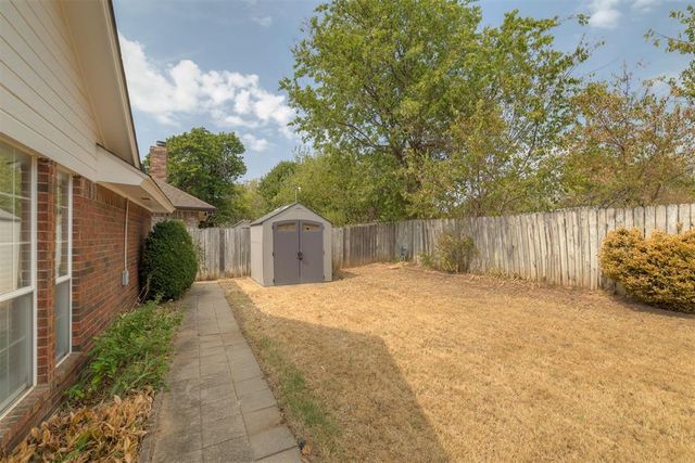 10013 Forest Lane, Midwest City, OK 73130