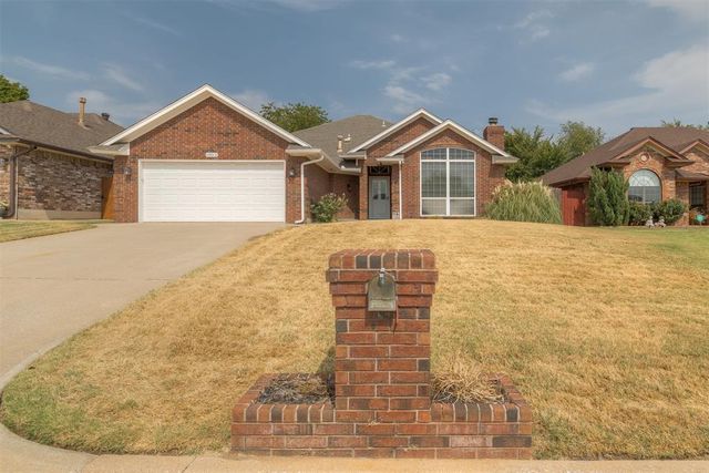 10013 Forest Lane, Midwest City, OK 73130