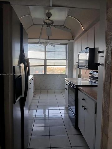 1100 Saint Charles Pl 719, Pembroke Pines, FL 33026