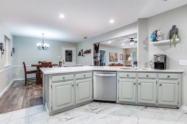 5 Huckleberry Lane, Star Harbor, TX 75148