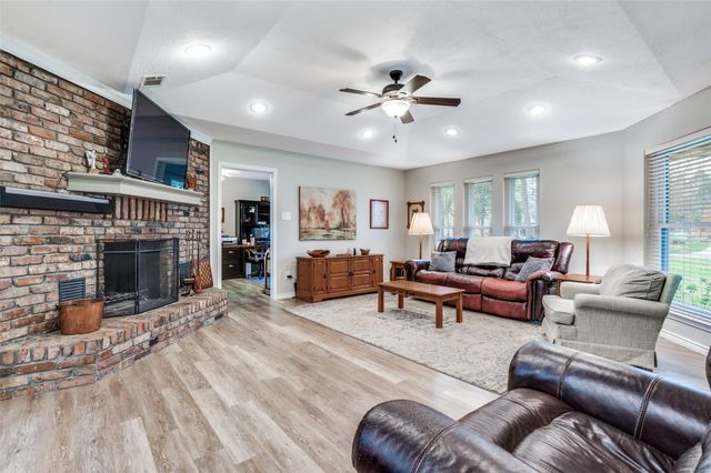 5 Huckleberry Lane, Star Harbor, TX 75148