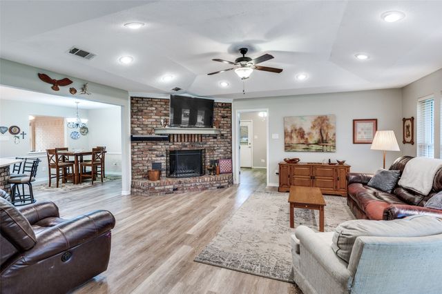 5 Huckleberry Lane, Star Harbor, TX 75148