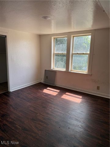 6603 Charter Avenue, Cleveland, OH 44127