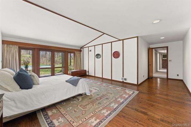 98 Cushman Road, Scarsdale, NY 10583