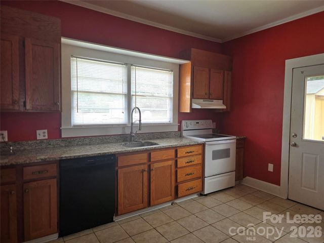 123 Charleston Drive, Mooresville, NC 28117